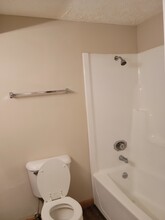 708 Village Dr, Unit 708 in Glen Carbon, IL - Foto de edificio - Building Photo