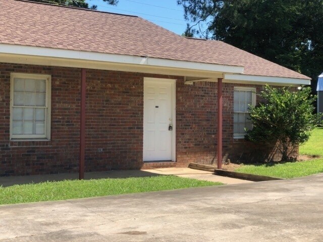 114 Burlington Rd NE in Rome, GA - Building Photo