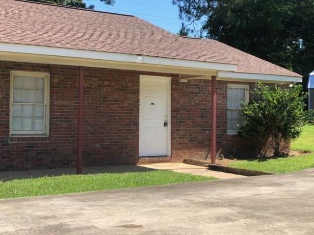 property at 114 Burlington Rd NE