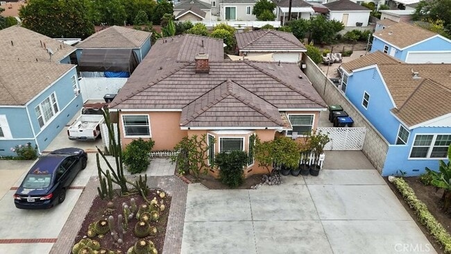 property at 1229 S Flower St