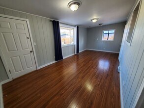 916 S Decatur St in Denver, CO - Building Photo - Building Photo