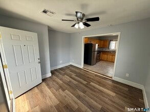 31 Beecher Ave in Waterbury, CT - Building Photo - Building Photo