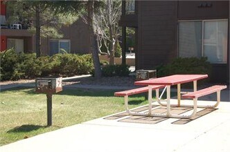 1200 T A Riordan in Flagstaff, AZ - Building Photo - Building Photo