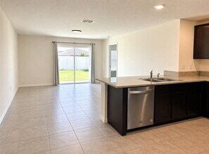 16511 Mosaic Oar Dr in Wimauma, FL - Building Photo - Building Photo