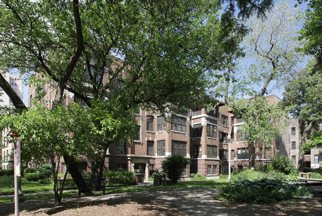 5461 S Cornell Ave in Chicago, IL - Foto de edificio - Building Photo