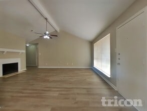 18711 Highland Trail in Houston, TX - Building Photo - Building Photo