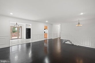 7515 Pleasant Way in Annandale, VA - Building Photo - Building Photo