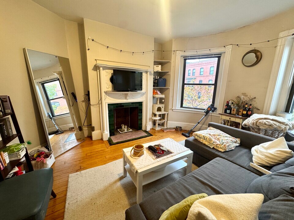 614 Columbus Ave, Unit 5 in Boston, MA - Building Photo