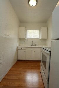 5611 Jackson St photo'