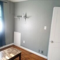 8409 Navahoe Dr in Silver Spring, MD - Building Photo