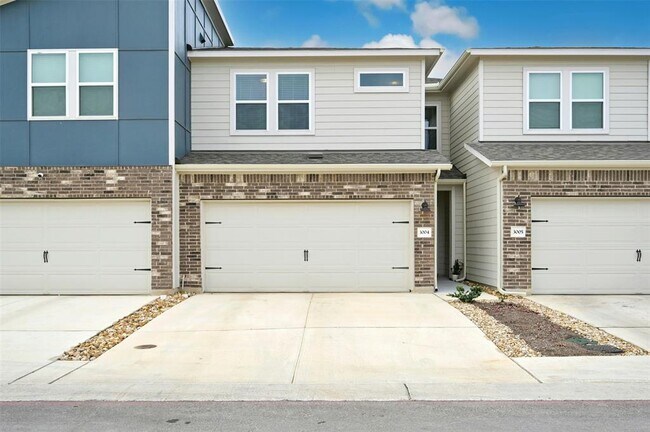property at 1850 Settlers Glen Dr