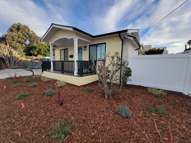 1916 257th St in Lomita, CA - Building Photo - Building Photo