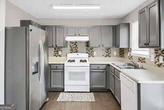 125 Spring Walk Wy in Lawrenceville, GA - Building Photo - Building Photo
