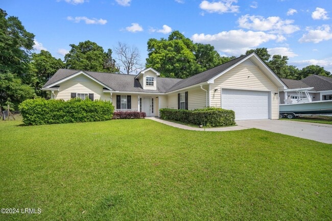 44 Purrysburg Dr in Beaufort, SC - Building Photo - Building Photo