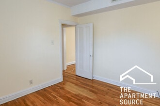 3525 N Broadway St, Unit 1E in Chicago, IL - Building Photo - Building Photo