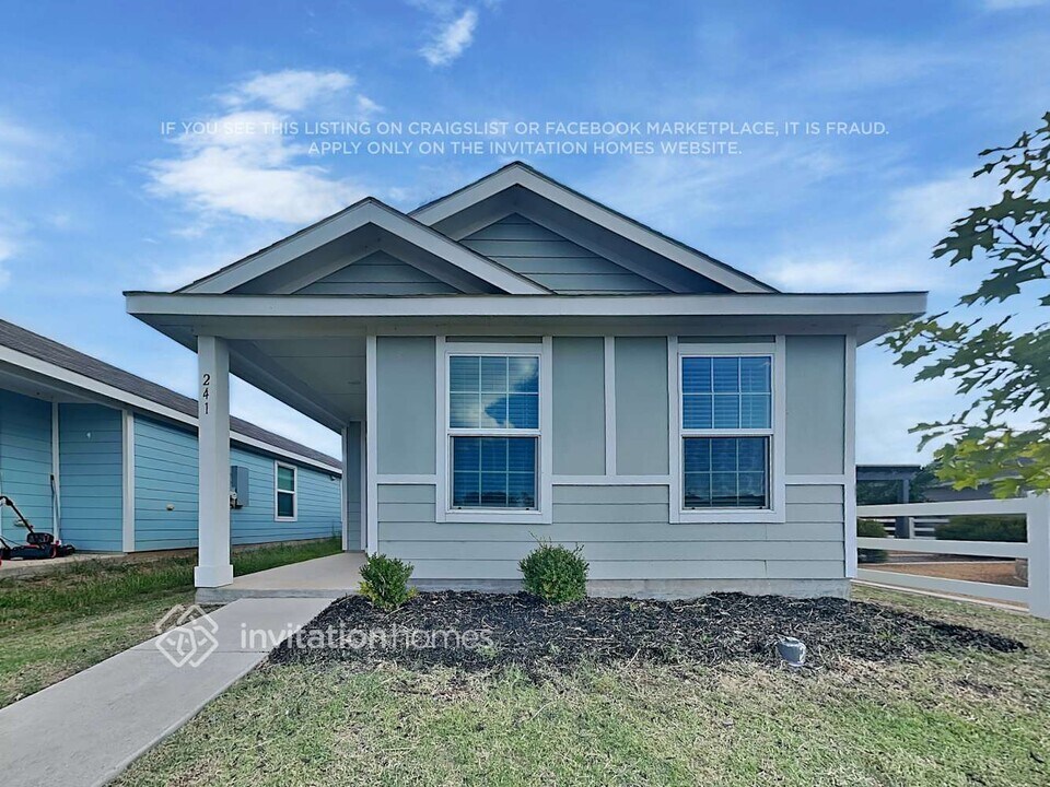 241 Br Vlg Wy in Princeton, TX - Foto de edificio