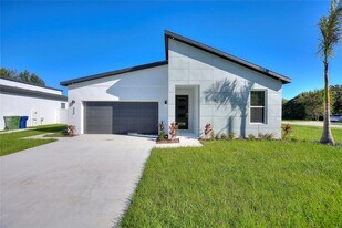 330 Royal Palm Wy in Winter Haven, FL - Building Photo