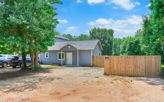 18147 Firepine Ln in Montgomery, TX - Building Photo