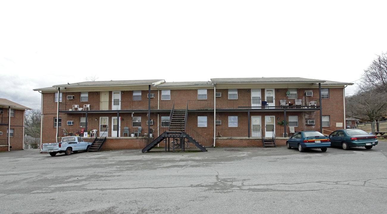 2630 Larkwood Ln in Knoxville, TN - Building Photo