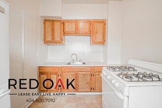 610 S Kenmore Ave in Los Angeles, CA - Foto de edificio - Building Photo