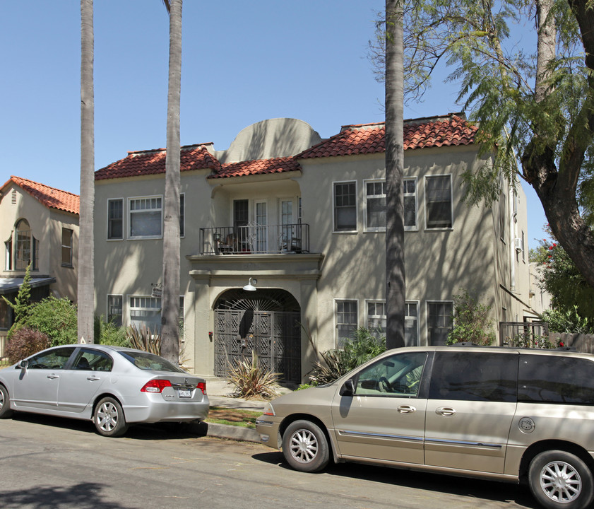 2014 Chestnut Ave in Long Beach, CA - Foto de edificio