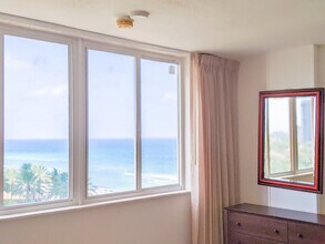 19201 Collins Ave in Sunny Isles Beach, FL - Building Photo - Building Photo