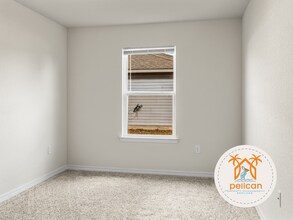 5747 Peach Dr in Milton, FL - Building Photo - Building Photo