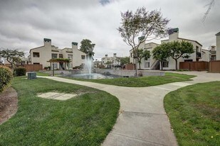 2402 N Main St in Salinas, CA - Building Photo