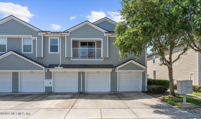 7063 Deer Lodge Cir