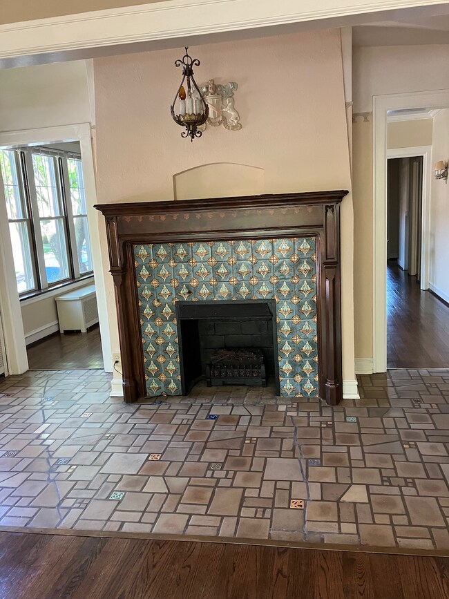 4945 N Washtenaw Ave in Chicago, IL - Building Photo - Building Photo