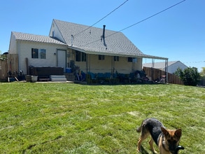 614 Crestridge Ave in Colorado Springs, CO - Building Photo - Building Photo