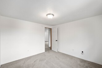 2510 School St in Pittsburgh, PA - Building Photo - Building Photo