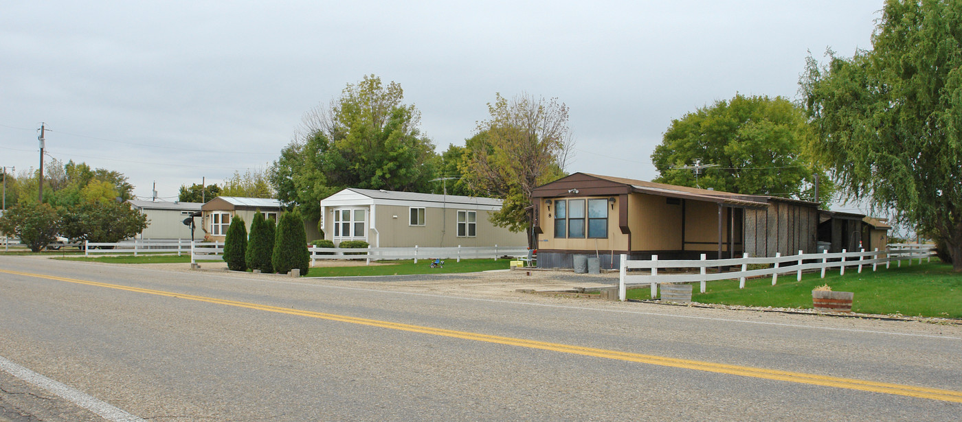 16983 Ten Ln in Nampa, ID - Foto de edificio