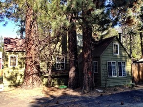 1091-1097 Sonora Ave in South Lake Tahoe, CA - Building Photo - Building Photo