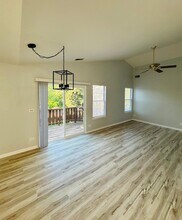 1332 Coldspring Rd in Carol Stream, IL - Building Photo - Building Photo