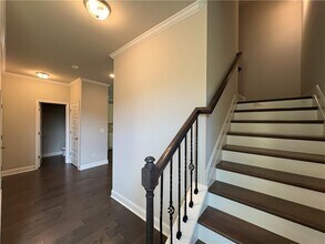 5710 Rocky Falls Rd in Suwanee, GA - Building Photo - Building Photo