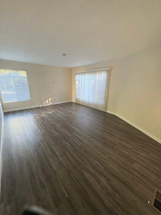 16 Pacheco St in San Rafael, CA - Building Photo