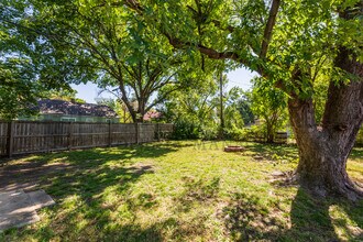 1806 N Hood St in Wichita, KS - Building Photo - Building Photo