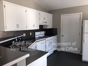 4224 Applewood Dr in Farmington, NM - Building Photo - Building Photo