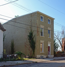 2342 Wilder Ave in Cincinnati, OH - Building Photo - Building Photo