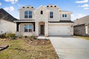 912 Alberta in Justin, TX - Building Photo