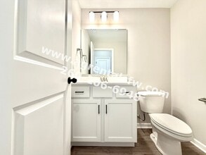 1303 W Hamilton Rd N in Fort Wayne, IN - Building Photo - Building Photo