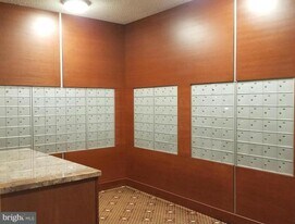 3709 S George Mason Dr in Falls Church, VA - Building Photo