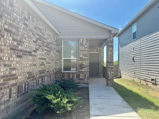 6116 Sunflower Path in San Antonio, TX - Building Photo - Building Photo