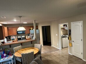 4368 W Pecan St in Fayetteville, AR - Building Photo - Building Photo