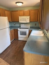 66 Atwood St in Plainville, CT - Building Photo - Building Photo