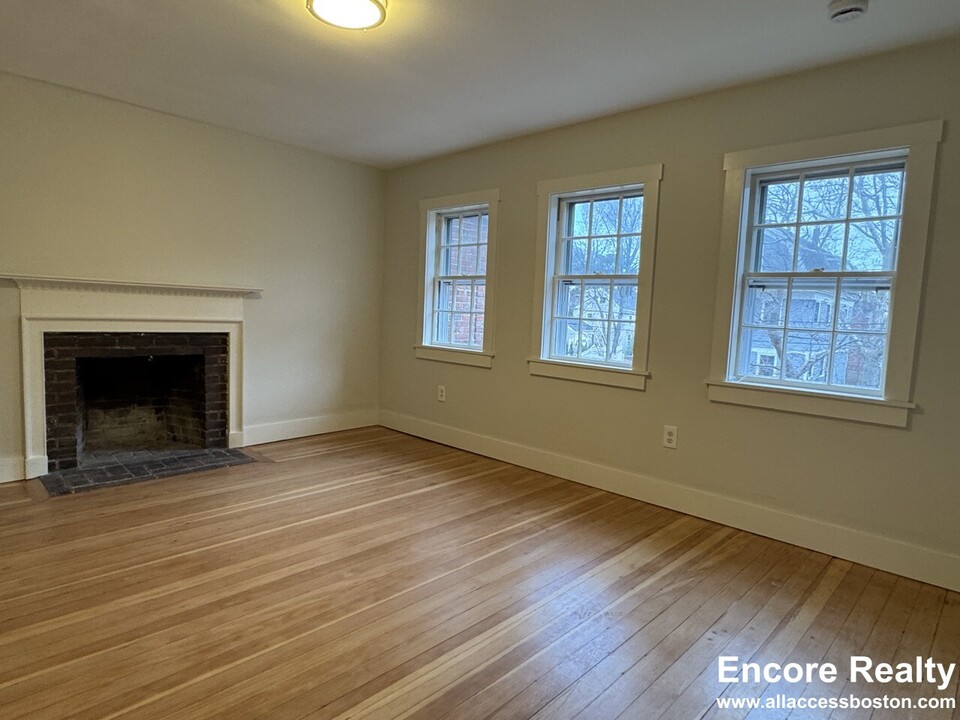 27 Gibson St, Unit #38 - 5D in Cambridge, MA - Building Photo