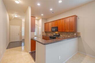 28514 Lockeridge Springs Dr in Spring, TX - Building Photo - Building Photo