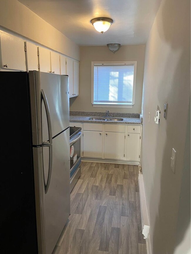 121 W 32nd St Apartments in Norfolk, VA - Foto de edificio - Building Photo