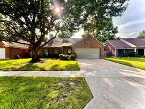 10011 Territory Ln in Houston, TX - Building Photo - Building Photo